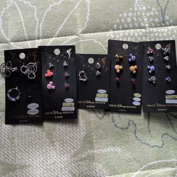 TOKYO DISNEY RESORT 귀걸이 세트