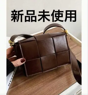 숄더백 커피 브라운 컬러