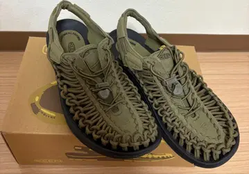 KEEN 스포츠 샌들 올리브