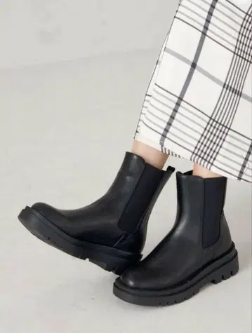 avv 사이드 고어 부츠 블랙 L