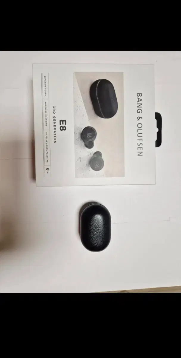 Selling Bang &amp; Olufsen E8 3rd Generation (latest version) wireless earphones, full box, S-grade.
