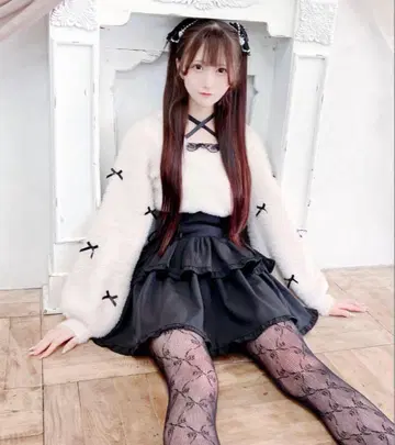 MARS 치비 리본 케이프풍 니트 화이트