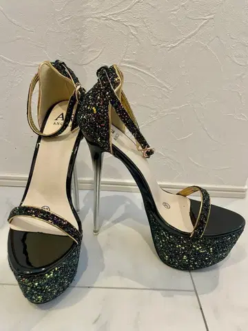 AR 엔젤알 블랙 글리터 하이힐