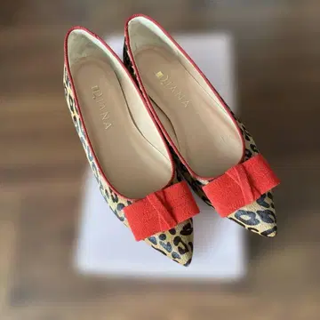 DIANA 다이애나 플랫슈즈 레오파드 무늬