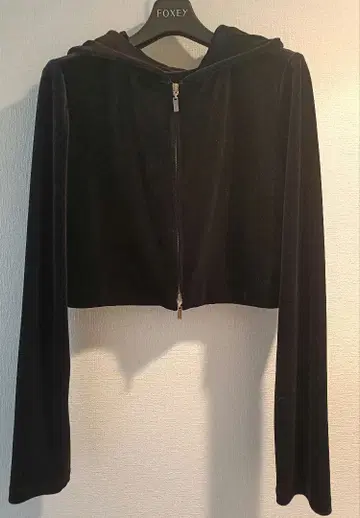FOXEY 벨벳 후드티 블랙 40 벨로아 누아르