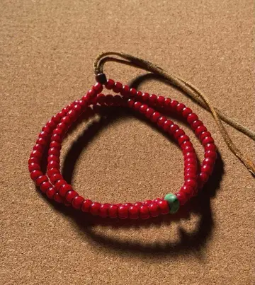 빈티지 와이드 짙은 빨간색 화이트하트 목걸이