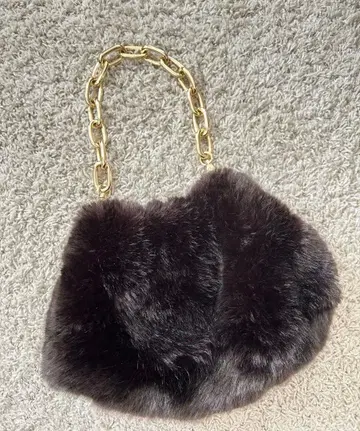 [ A POINT ETC ] BROWN FUR 체인백