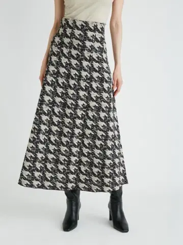 미라 오웬 Mila Owen 직물 같은 플레어 니트 스커트 MIX