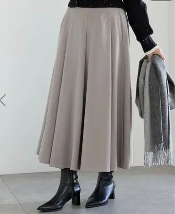 테치치 트로프렌티 플레어 스커트 그레이