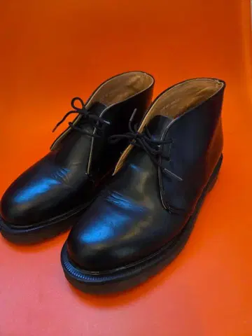 영국제 loake 처카 부츠 블랙 가죽