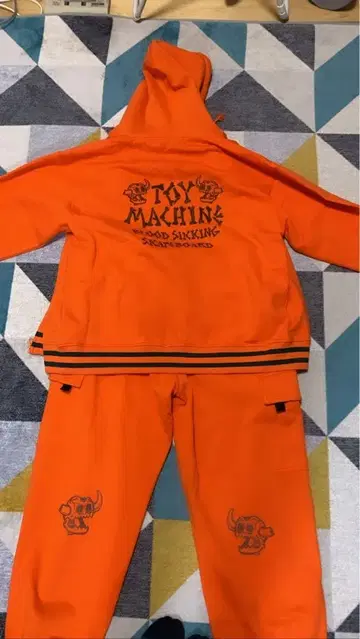 할인 협상 가능합니다. 언제든지 질문 기다리겠습니다