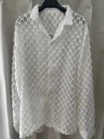 화이트 메쉬 긴팔 셔츠