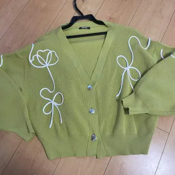 리본 자수 라이트 그린 니트 가디건 F