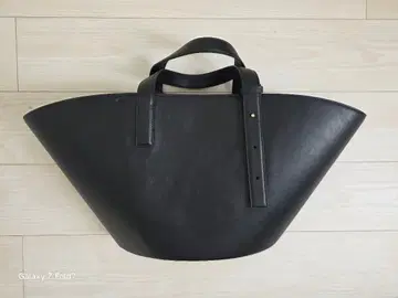 다니엘 웰링턴 River Bag Black