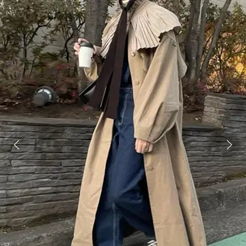 PERNA 플리츠 카라 부착 트렌치코트