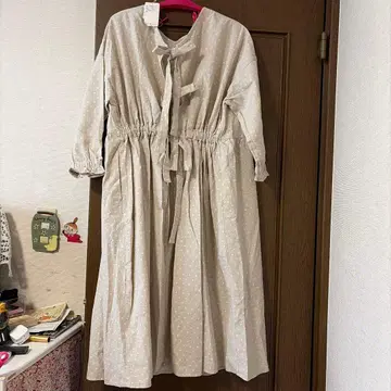 사만사 모스모스 에이프런 원피스 전후 착용 리본 도트 원피스 아이보리