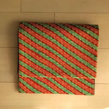 나고야 오비 오렌지와 그린 스트라이프