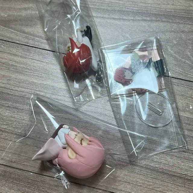 체인소맨 가챠 캡슐 마키마 대롱가처 오네무탄 아크릴 스탠드