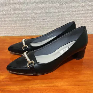새상품급 다이애나 펄 블랙 23.5cm 펌프스