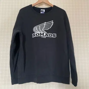 PAWN NOMADS 블랙 맨투맨