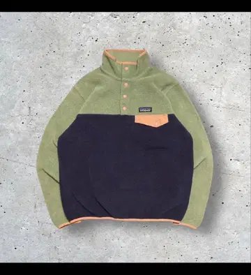 신틸라 스냅 T 플리스 S 레어 컬러 새상품급 19년 제조