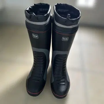 DCM 방수 방한 장화 블랙 26cm 스파이크 포함