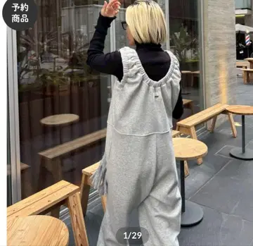 MOKA tag coverall sweat 맨투맨 올인원