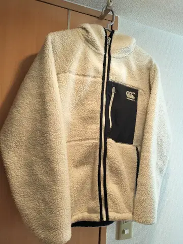 Canterbury 보아 자켓 중고