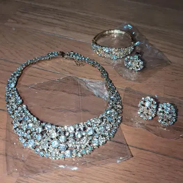 크리스탈 장식 브라이덜 액세서리 4종 세트