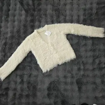 샤기 니트 숏 기장 가디건