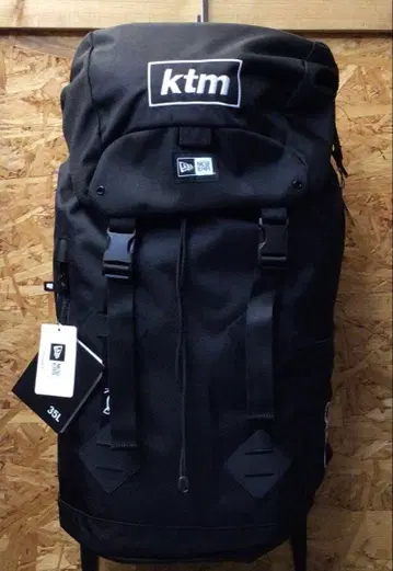 케츠메이시 x NEWERA KTM 백팩 75-1205-1-A
