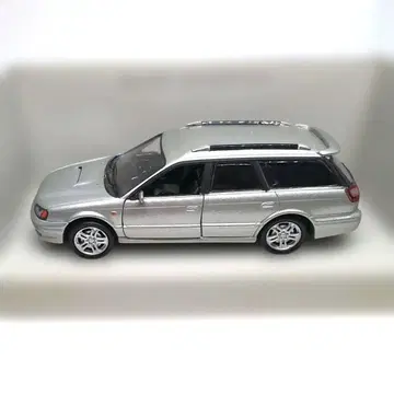 다이아펫 1/43 스바루 레거시 투링 왜건 (실버)