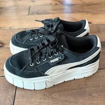 PUMA 스웨이드 통굽 스니커즈 블랙 23.5cm