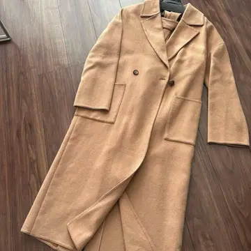 카멜 베이지 더블 브레스트 롱 코트