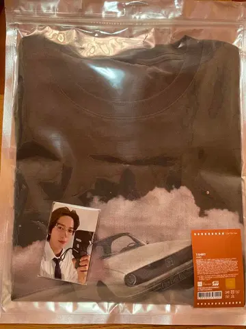 정용화 굿즈 티셔츠