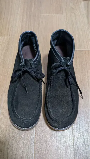 고릴라 블랙스 스웨이드 모카신 신발