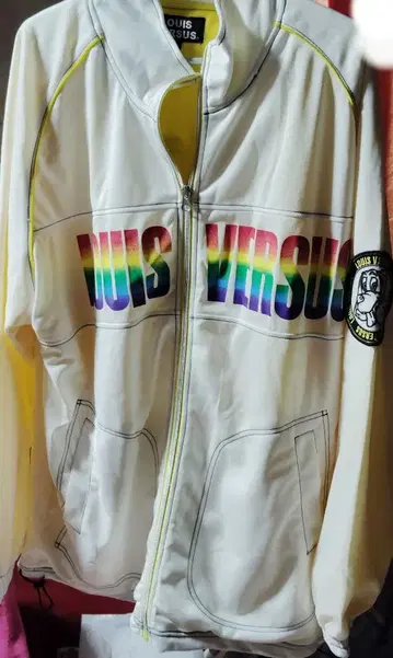 루이 비통 베르수스 컬러풀 스포츠 자켓