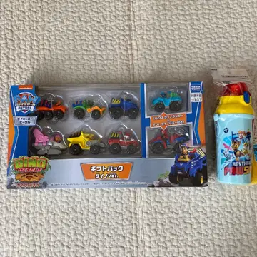 새상품 파우 패트롤 다이캐스트 비클 덤 포함