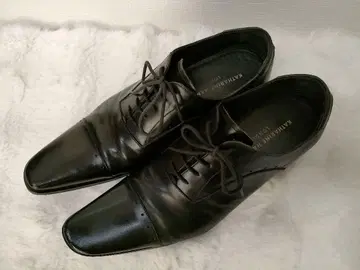 KATHARINE HAMNETT 캐서린 햄넷 스트레이트 팁