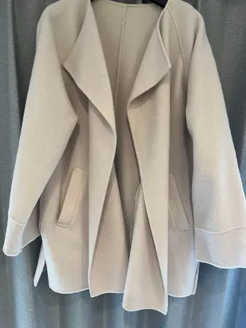 Spick and Span 코트