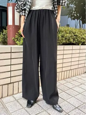 스터링 루어 솔리드 개더 팬츠 블랙 사이즈 2 새상품