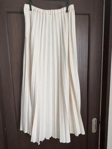 JOINTWORKS 아이보리 플리츠 롱 스커트