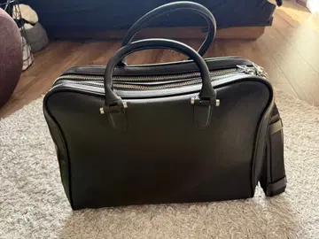 ZARA MAN 블랙 가죽 비즈니스 백