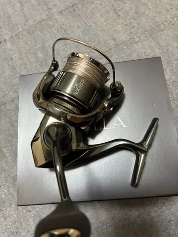 STELLA C2500SXG 실버 스피닝 릴