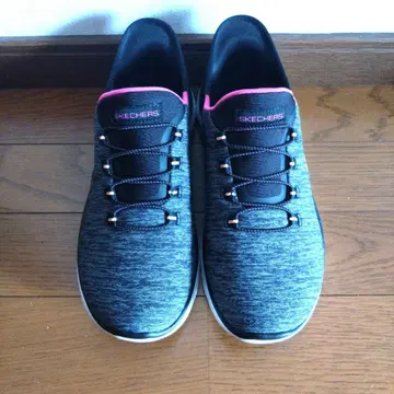 스케쳐스 핸즈프리 슬립인 23.5