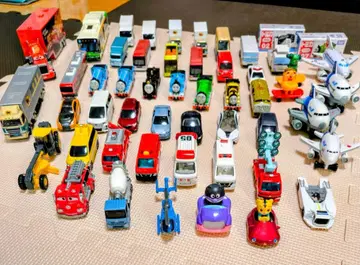 토미카 비행기 등 50대 묶음 판매