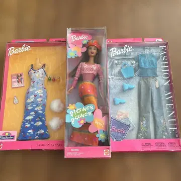 플라워 파워 바비 인형과 의류 세트