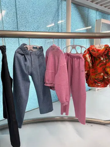 SKYLRK 파랑 스웨트 팬츠 L