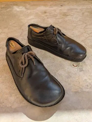 버켄스탁 42 블랙 가죽