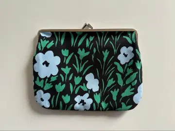 미사용 새상품 한정판 마리메꼬 파우치